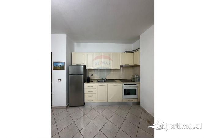 Shtepi me qera 2+1 ne Tirane - 55,000 Leke