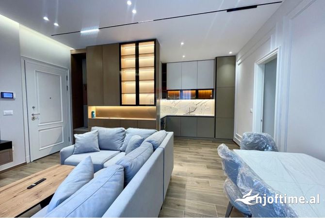 Shtepi me qera 2+1 ne Tirane - 1,300 Euro