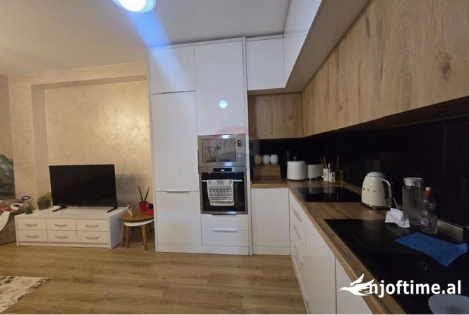 Shtepi me qera 2+1 ne Tirane - 600 Euro