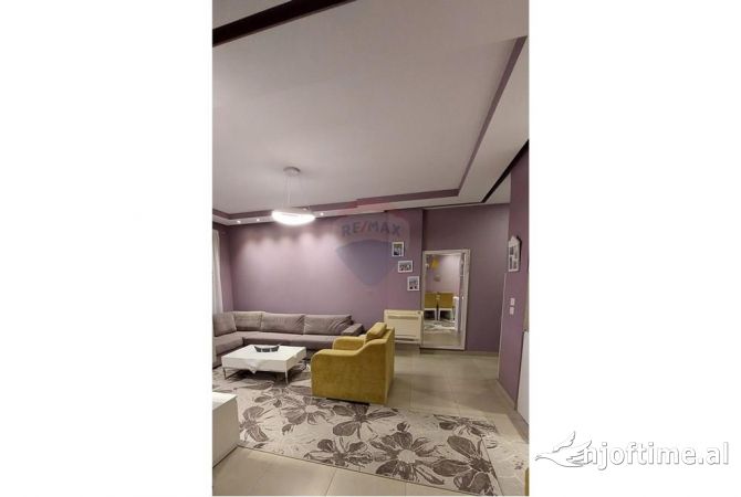 Shtepi me qera 2+1 ne Tirane - 650 Euro