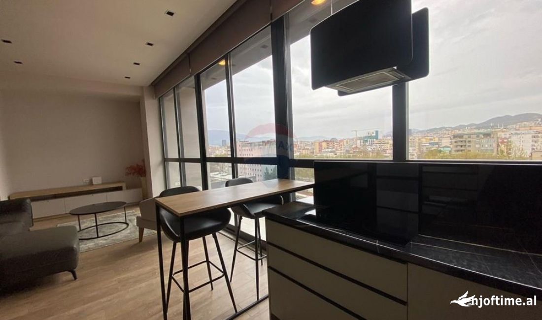 Shtepi me qera Apartament ne Tirane, 2+1, Mobilimi E mobiluar, Pagesa 1,100  Euro.