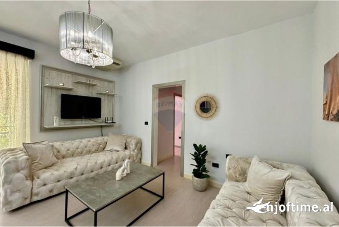 Shtepi me qera 2+1 ne Tirane - 700 Euro