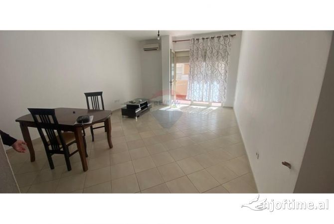 Shtepi me qera 2+1 ne Tirane - 600 Euro