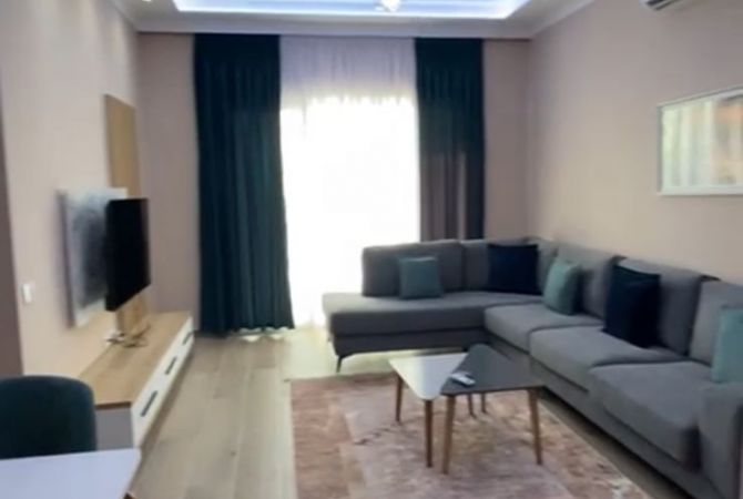 Shtepi me qera 1+1 ne Tirane - 400 Euro