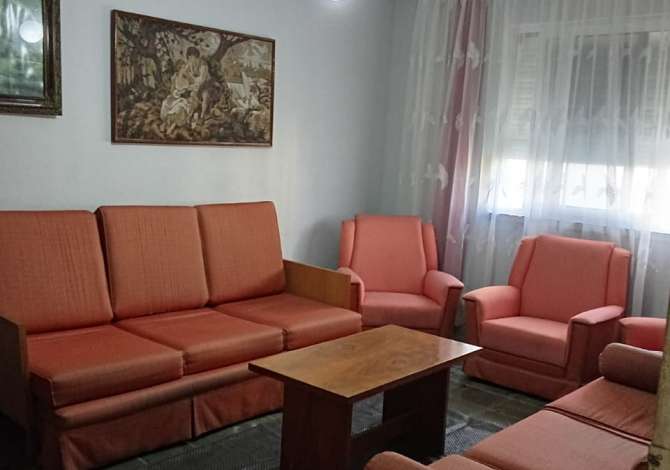 Shtepi me qera 2+1 ne Tirane - 451 Euro