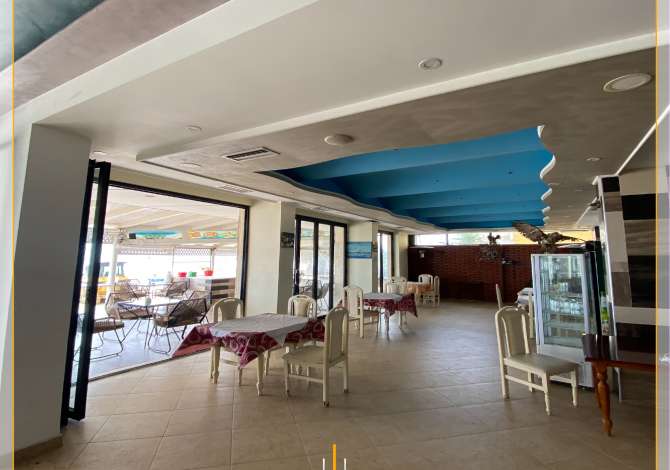 Ambient biznesi me qera 2+1 ne Durres - 18,000 Euro