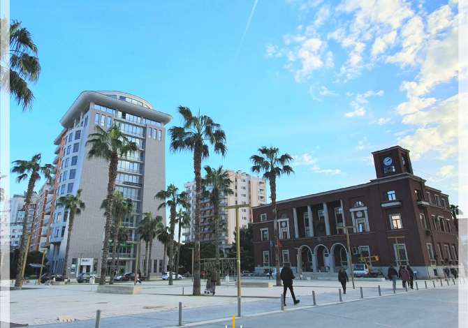 Ambient biznesi ne shitje 3+1 ne Durres - 180,000 Euro