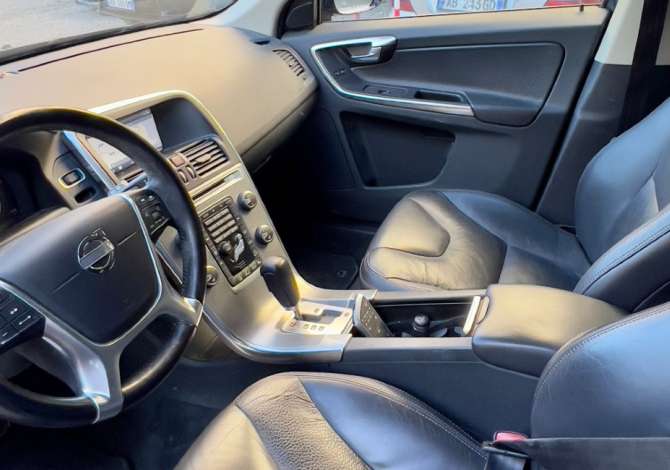 Jepet me qera Volvo XC60 duke filluar nga 65 euro dita
