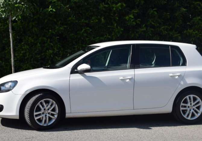 Noleggio Auto  a Tirana - 30 Euro