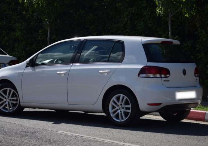 Jepet me qera Volkswagen Golf 6 duke filluar nga 30 euro ne dite