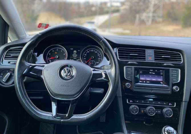 Jepet me qera Makina Wolkswagen Golf 7 2015 duke filluar nga 40 euro dita