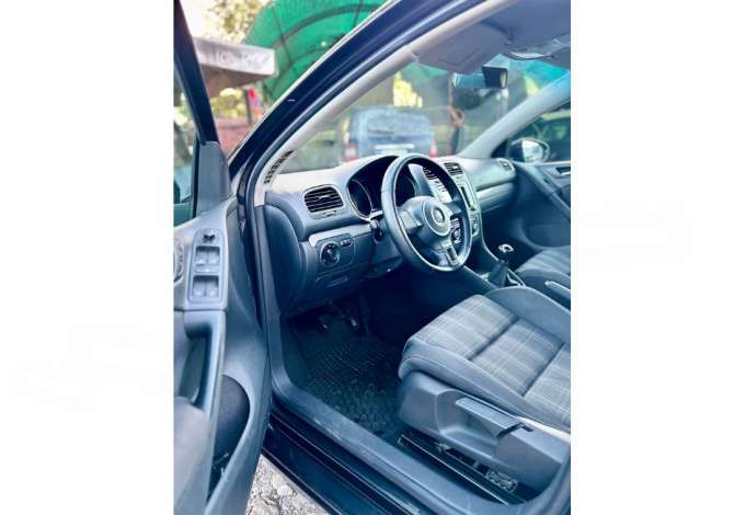 Jepet me qera Volkswagen Golf 6 duke filluar nga 30 euro dita