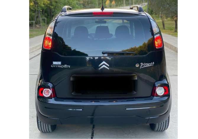 Noleggio Auto  a Tirana - 25 Euro