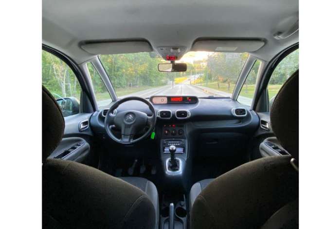 Noleggio Auto  a Tirana - 25 Euro