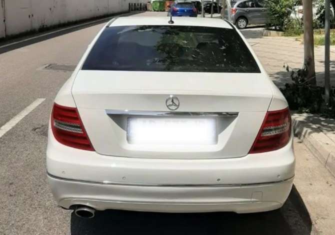 Noleggio Auto  a Tirana - 55 Euro
