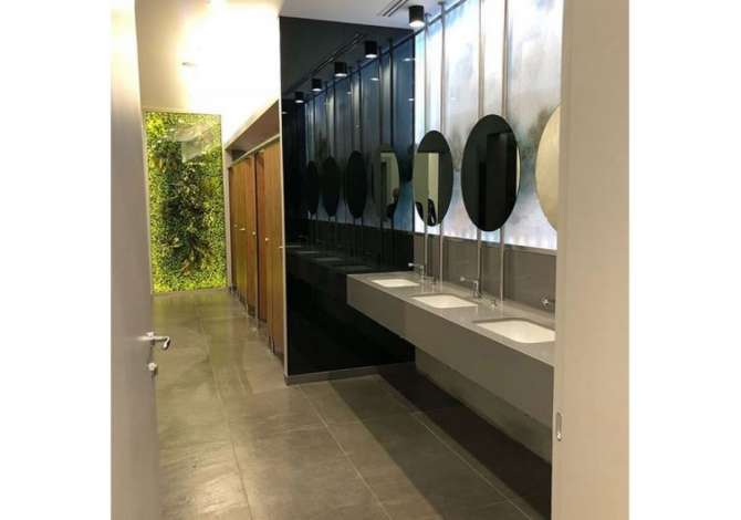 Kompani e specializuar ne perpunimin e gurit dhe mermerit dekoratik per shkalle, kuzhina, shtepi, zyra etj.