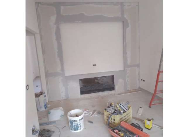 Punime gipsi ju ofron sherbime si lyerje, punime gipsi, grafiato, rikonstruksione etj.