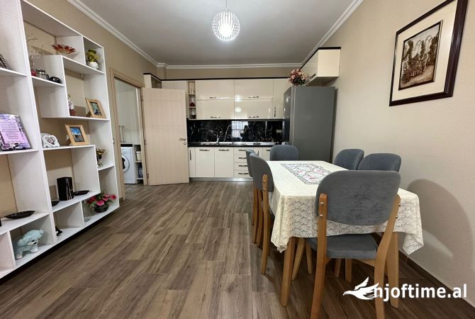 Shtepi ne shitje 2+1 ne Tirane - 140,000 Euro