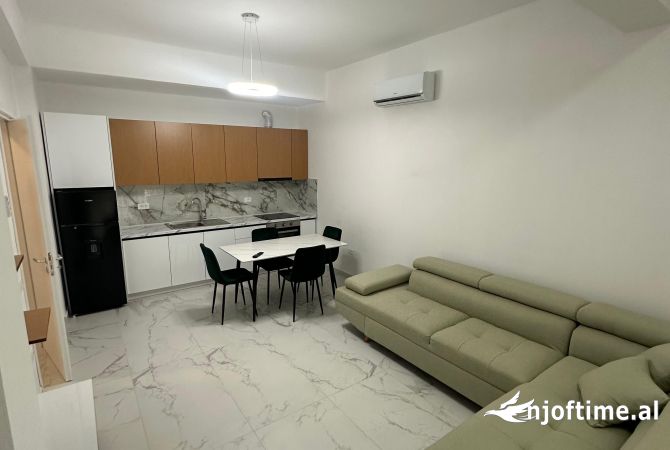 Shtepi me qera 1+1 ne Tirane - 450 Euro