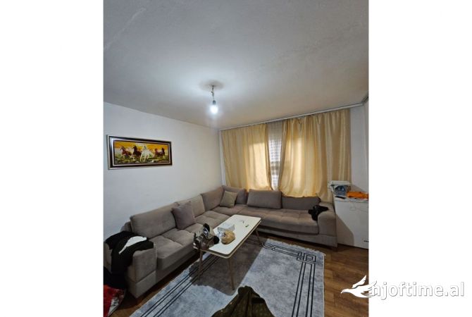 Shtepi me qera 1+1 ne Tirane - 250 Euro