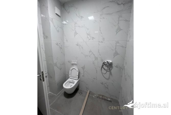 Apartment for rent in Tirana 2+1, Emty