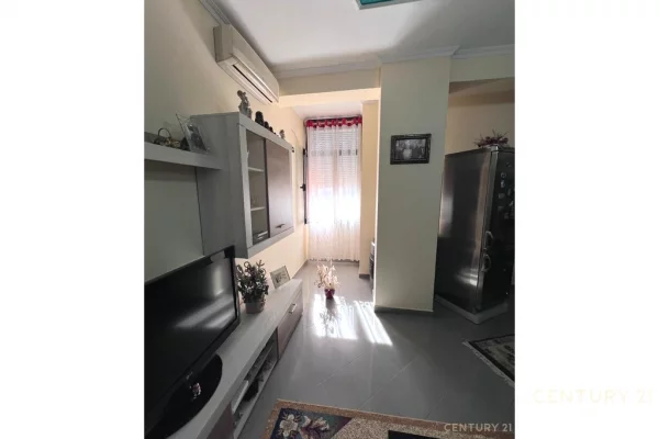 Casa in affitto 2+1 a Tirana - 60,000 Leke