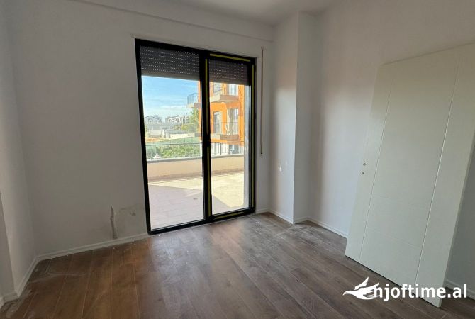 Shtepi ne shitje 2+1 ne Tirane - 180,000 Euro