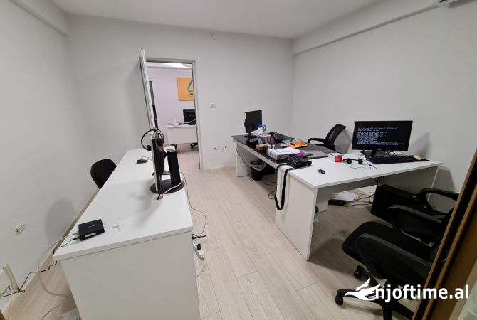 Ambient biznesi me qera 1+1 ne Tirane - 950 Euro