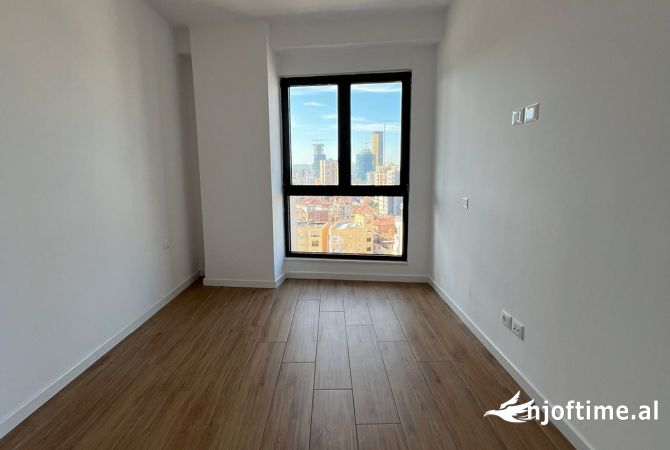 Ambient biznesi me qera 1+1 ne Tirane - 800 Euro