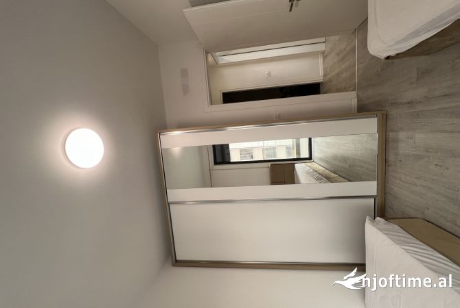 Shtepi me qera Apartament ne Tirane, 2+1, Mobilimi E mobiluar, Pagesa 650  Euro.