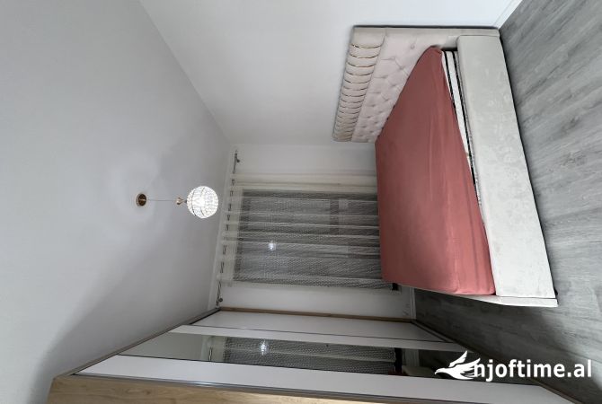 Shtepi me qera Apartament ne Tirane, 2+1, Mobilimi E mobiluar, Pagesa 600  Euro.