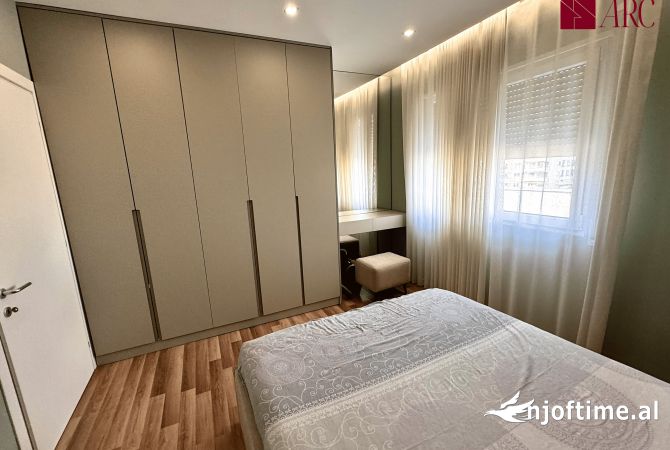 Shtepi ne shitje Apartament ne Tirane, 1+1, Mobilimi E mobiluar, Pagesa 135,000  Euro.