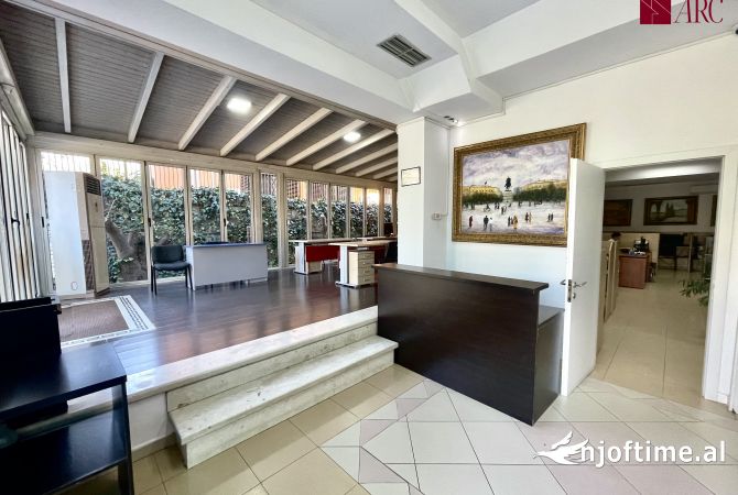 Ambient biznesi ne shitje 3+1 ne Tirane - 600,000 Euro