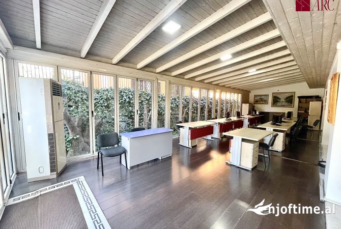 Ambient biznesi ne shitje 3+1 ne Tirane - 600,000 Euro