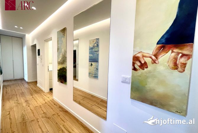 Shtepi ne shitje Apartament ne Tirane, 2+1, Mobilimi E mobiluar, Pagesa 300,000  Euro.