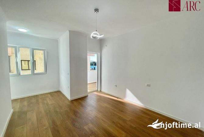 Apartment for sale in Tirana 2+1, Emty