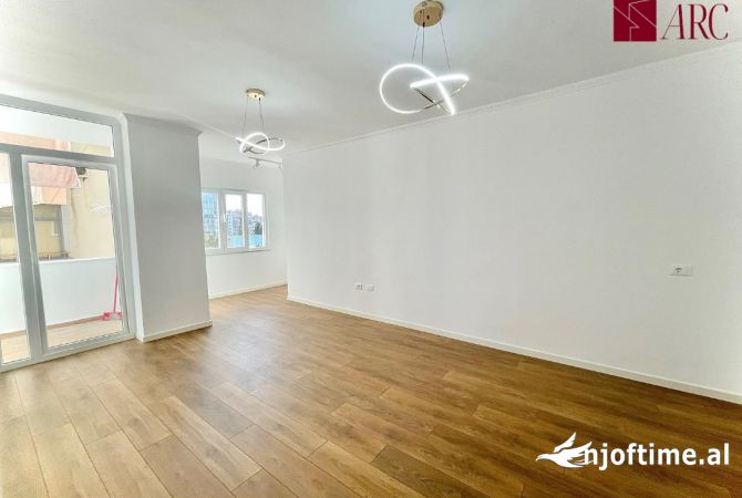 Apartment for sale in Tirana 2+1, Emty