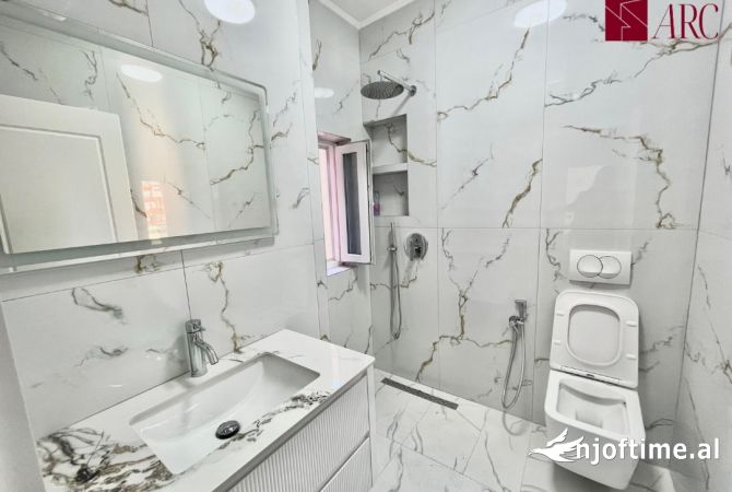 Apartment for sale in Tirana 2+1, Emty