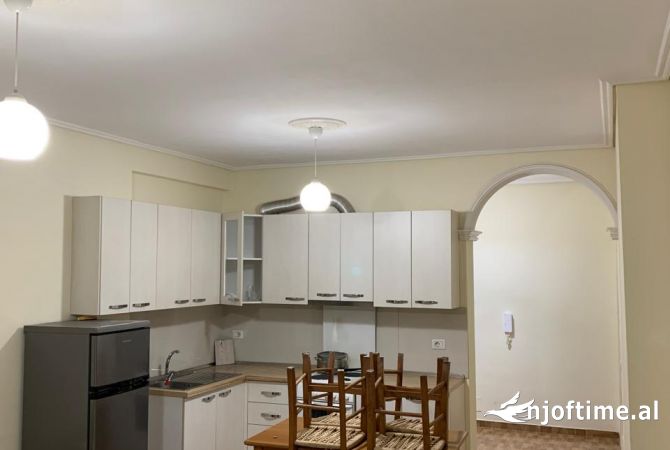 Shtepi me qera 1+1 ne Vlore - 27,000 Leke