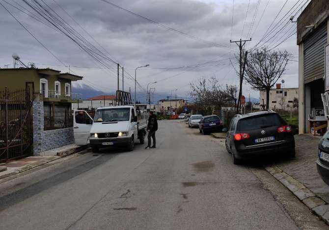 Shitet ose jepet me Qira