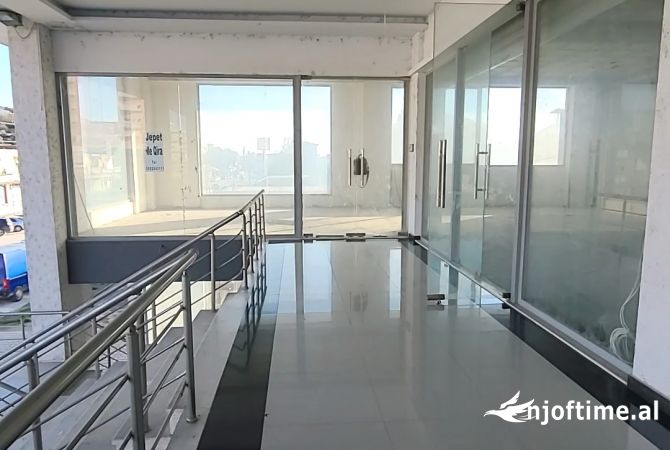 Shitet Njesi Komerciale Biznesi per Hoteleri / AirBNB