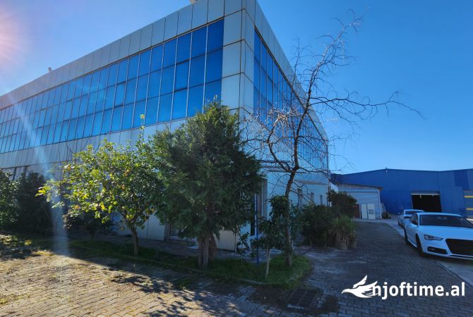 Terreno in vendita  a Lushnja - 999,999 Euro