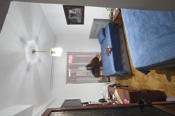 Shtepi ne shitje Apartament ne Lushnje, 2+1, Mobilimi E mobiluar, Pagesa 99,000  Euro.