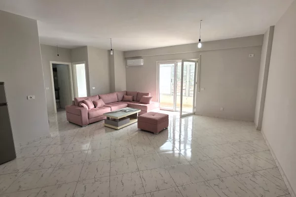 Shtepi ne shitje 2+1 ne Lushnje - 9,900,000 Leke