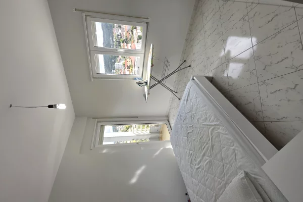 Shtepi ne shitje Apartament ne Lushnje, 2+1, Mobilimi E mobiluar, Pagesa 9,900,000  Leke.