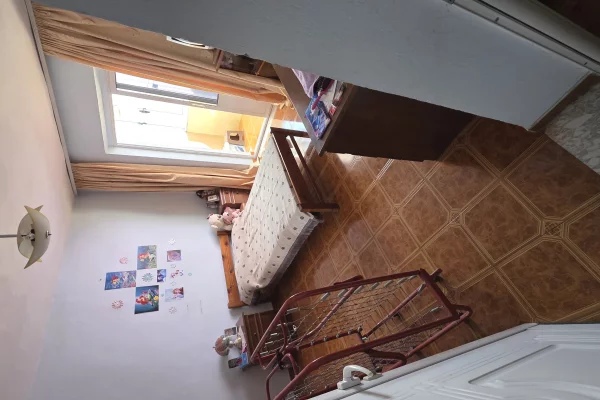 Shtepi ne shitje Apartament ne Lushnje, 2+1, Mobilimi E mobiluar, Pagesa 4,900,000  Leke.