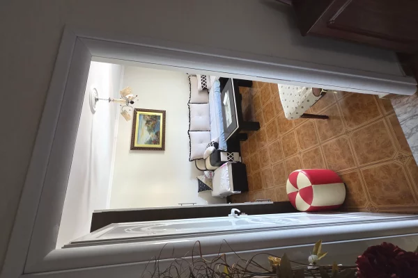 Shtepi ne shitje Apartament ne Lushnje, 2+1, Mobilimi E mobiluar, Pagesa 4,900,000  Leke.