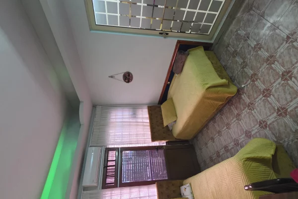 Shtepi ne shitje Apartament ne Lushnje, 1+1, Mobilimi E mobiluar, Pagesa 140,000  Euro.