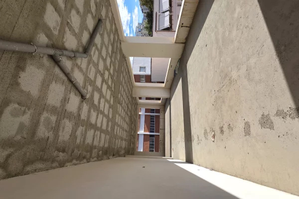 SHITET NJESI KOMERCIALE MUNDESI KTHIMI NE APARTAMENTE  DHOMA QIRA QENDER QYTETI LUSHNJE