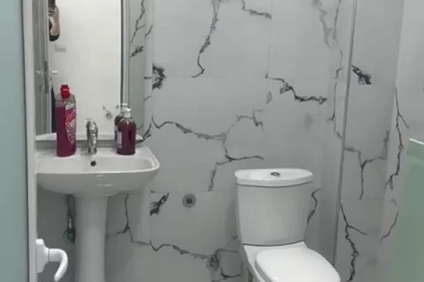 Shitet Dyqan / Njesi Komerciale – Lagja Gafurr Muco, Lushnje